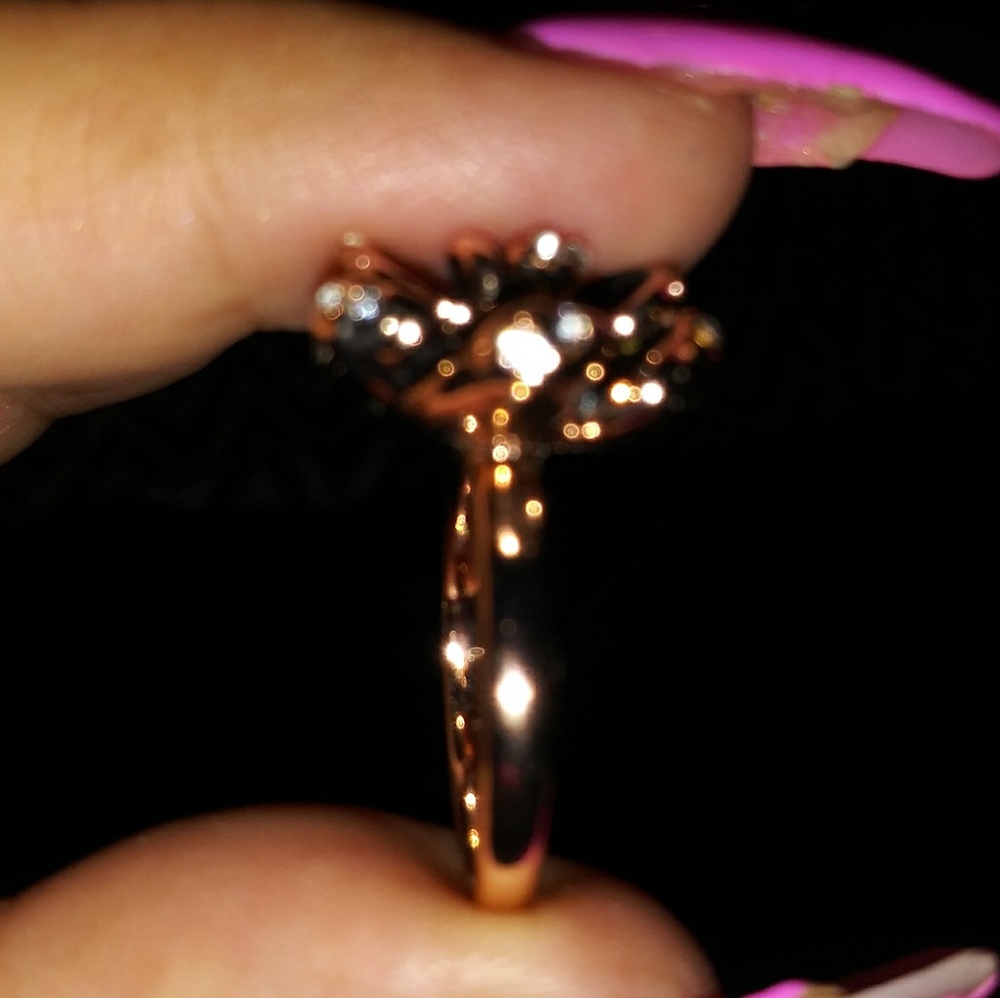 Ring - Picture 2 of 4